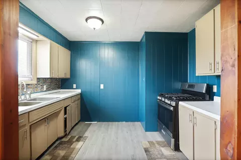 Kitchen - 5675 Oak, Vassar, MI 48768 photo 1 of 3
