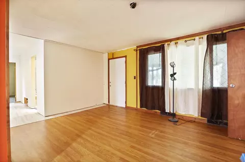 Living - 5675 Oak, Vassar, MI 48768 photo 2 of 6