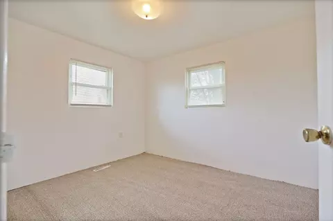 Bedroom - 5675 Oak, Vassar, MI 48768 photo 3 of 4