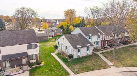 8338 Hickory, Sterling Heights, MI 48312