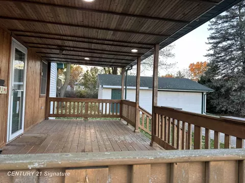 Exterior - 5281 Deland, Flushing, MI 48433 photo 4 of 12