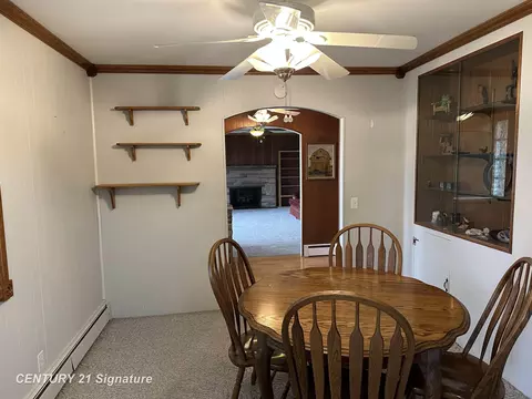 Dining - 5281 Deland, Flushing, MI 48433 photo 2 of 2