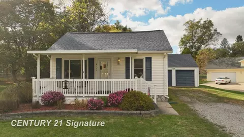 6123 E Riv, Flushing, MI 48433