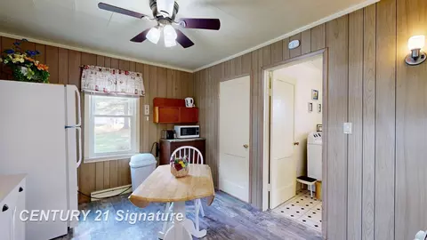 Entry Way - 6123 E Riv, Flushing, MI 48433 photo 2 of 2