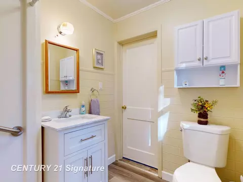 Bath - 6123 E Riv, Flushing, MI 48433 photo 1 of 2