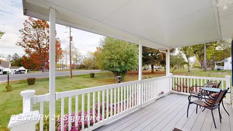 Exterior - 6123 E Riv, Flushing, MI 48433 photo 2 of 4