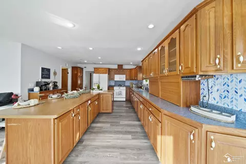 Kitchen - 9500 Humphrey, Reading, MI 49274 photo 2 of 4