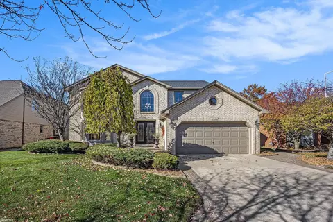 43673 Welland Dr, Clinton Township, MI 48038