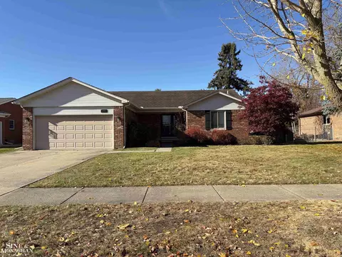 51687 Johns, Chesterfield, MI 48047