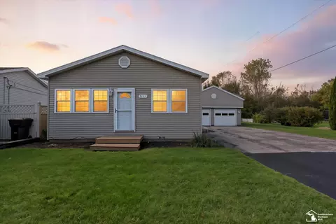 3155 Englewood, Monroe, MI 48162
