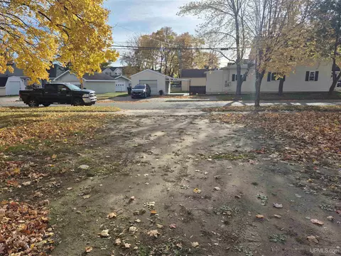 1002 Stephenson, Escanaba, MI 49829 photo 12