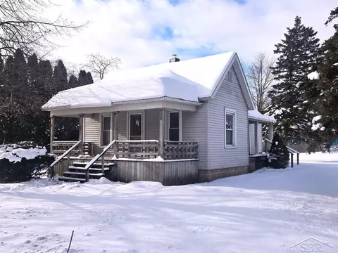 322 S Hemlock, Hemlock, MI 48626
