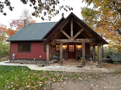 15 Krooks, Negaunee, MI 49866