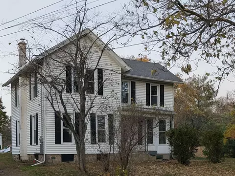 8152 Short, Clinton, MI 49236