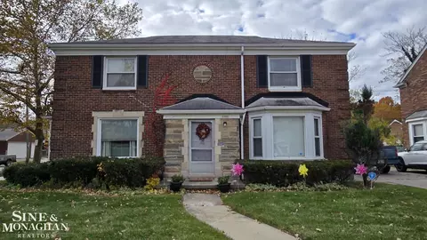 21820-28 Moross Rd, Grosse Pointe, MI 48236