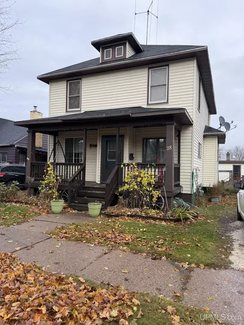 28 N Seventh, Iron River, MI 49935