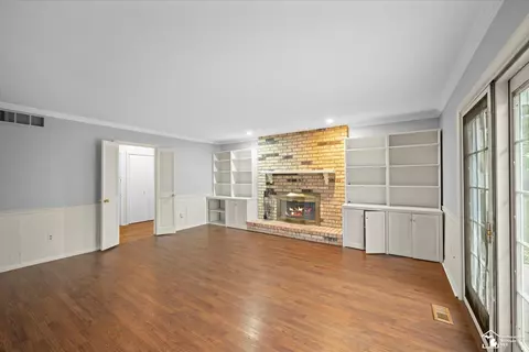 Living - 7655 Coventry, Temperance, MI 48182 photo 3 of 7