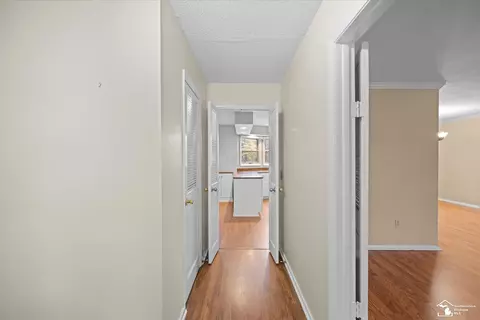Entry Way - 7655 Coventry, Temperance, MI 48182 photo 2 of 4