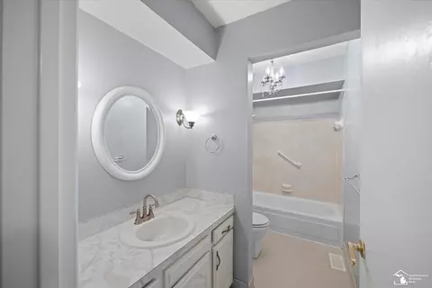 Bath - 7655 Coventry, Temperance, MI 48182 photo 4 of 4
