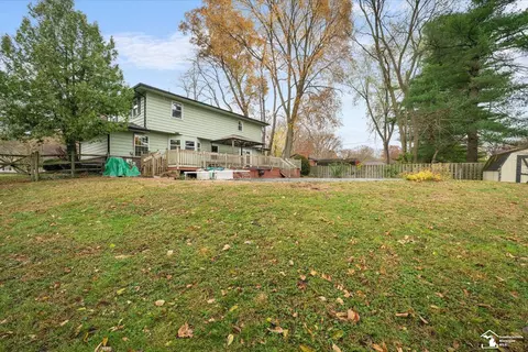 Exterior - 7655 Coventry, Temperance, MI 48182 photo 8 of 10