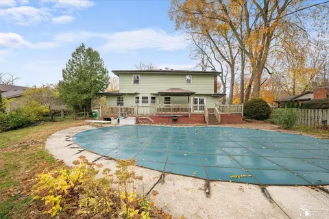 Exterior - 7655 Coventry, Temperance, MI 48182 photo 7 of 10