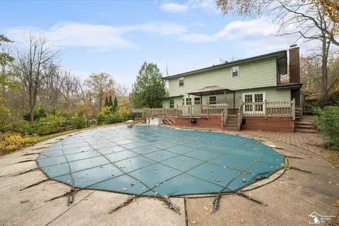 Exterior - 7655 Coventry, Temperance, MI 48182 photo 6 of 10