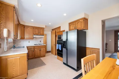 Kitchen - 29649 Dover, Warren, MI 48088 photo 1 of 2