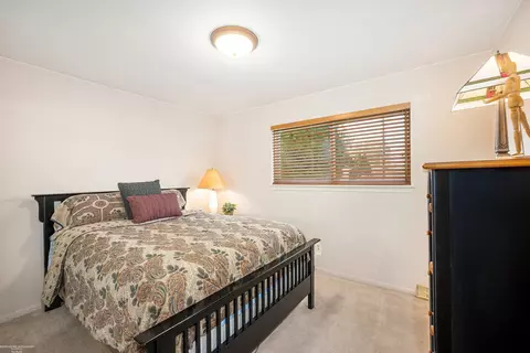 Bedroom - 29649 Dover, Warren, MI 48088 photo 1 of 4