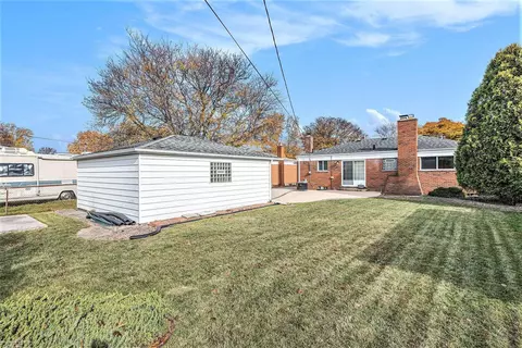 Exterior - 29649 Dover, Warren, MI 48088 photo 4 of 6