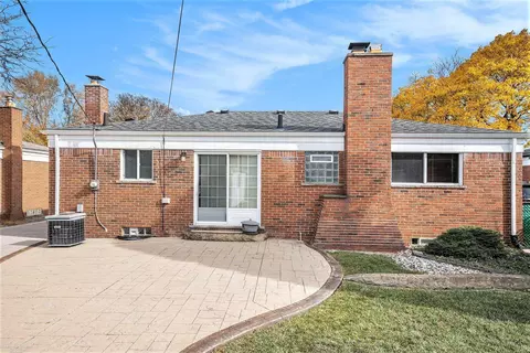 Exterior - 29649 Dover, Warren, MI 48088 photo 3 of 6