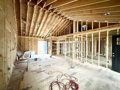 Entry Way - 385 Mayer, Saint Clair, MI 48079 photo 8 of 15