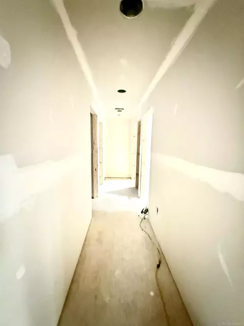 Entry Way - 385 Mayer, Saint Clair, MI 48079 photo 5 of 15