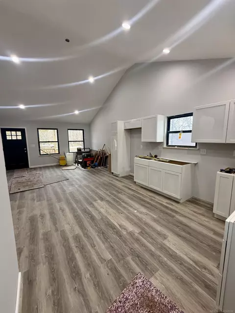 Entry Way - 385 Mayer, Saint Clair, MI 48079 photo 1 of 15