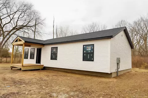 Exterior - 385 Mayer, Saint Clair, MI 48079 photo 4 of 5