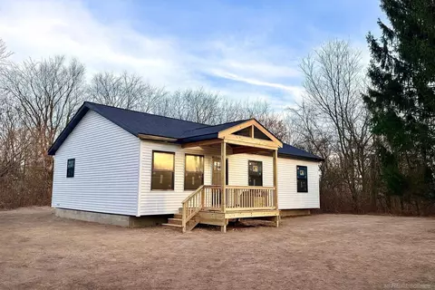 Exterior - 385 Mayer, Saint Clair, MI 48079 photo 2 of 5