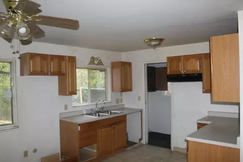 Kitchen - 1314 Pinehurst, Flint, MI 48507 photo 1 of 1