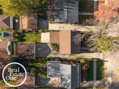 1769 Newcastle, Grosse Pointe Woods, MI 48236 photo 33