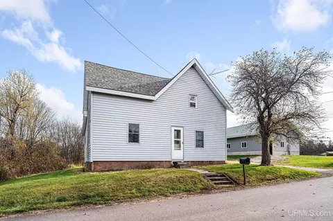 404 N Princeton, Gwinn, MI 49841