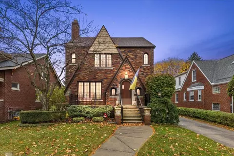 975 Fisher, Grosse Pointe, MI 48230