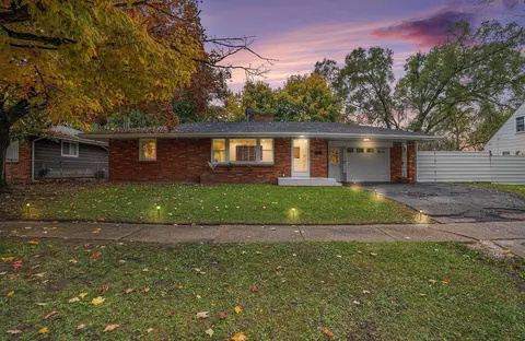 1523 Waldman, Flint, MI 48507