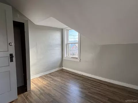 Bedroom - 727 E Rdg, Ishpeming, MI 49849 photo 3 of 8