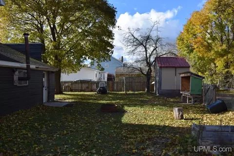 Exterior - 727 E Rdg, Ishpeming, MI 49849 photo 2 of 2