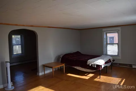 Bedroom - 727 E Rdg, Ishpeming, MI 49849 photo 2 of 8