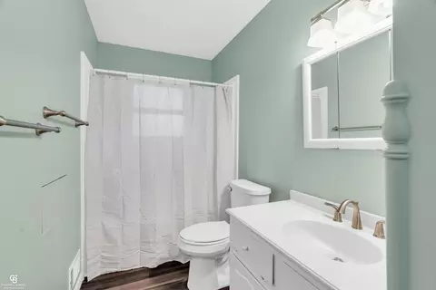 Bath - 925 Whiting, Saint Clair, MI 48079 photo 1 of 2