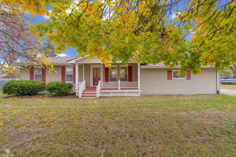 925 Whiting, Saint Clair, MI 48079