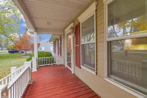 Exterior - 925 Whiting, Saint Clair, MI 48079 photo 10 of 11