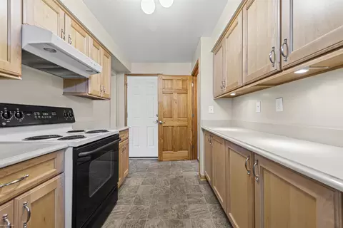 Kitchen - 1224 S 15th, Saint Clair, MI 48079 photo 2 of 6