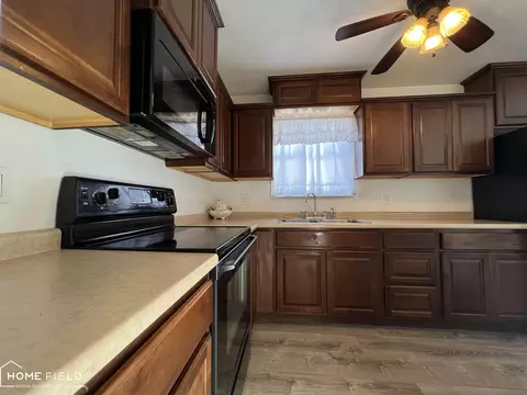 700 Nafus, Owosso, MI 48867 photo 9