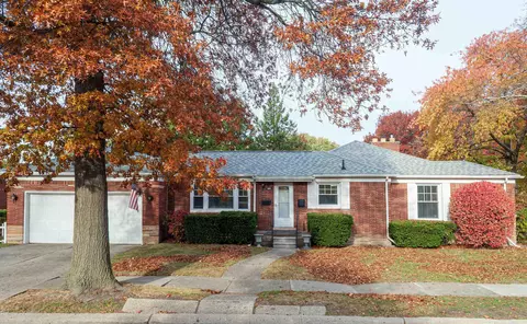 486 Bournemouth, Grosse Pointe Farms, MI 48236