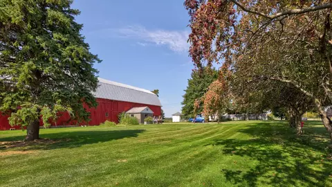 Exterior - 5400 Maple, Frankenmuth, MI 48734 photo 18 of 19